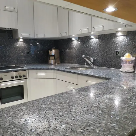 Franca U06 Αρόζα